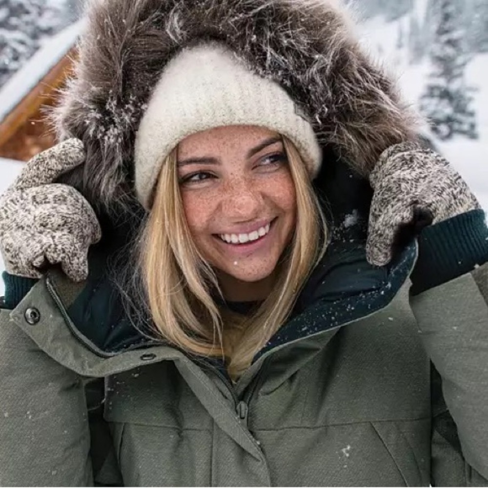 Columbia Women's Olive and Brown Ski Jacket - Picture 6 of 10